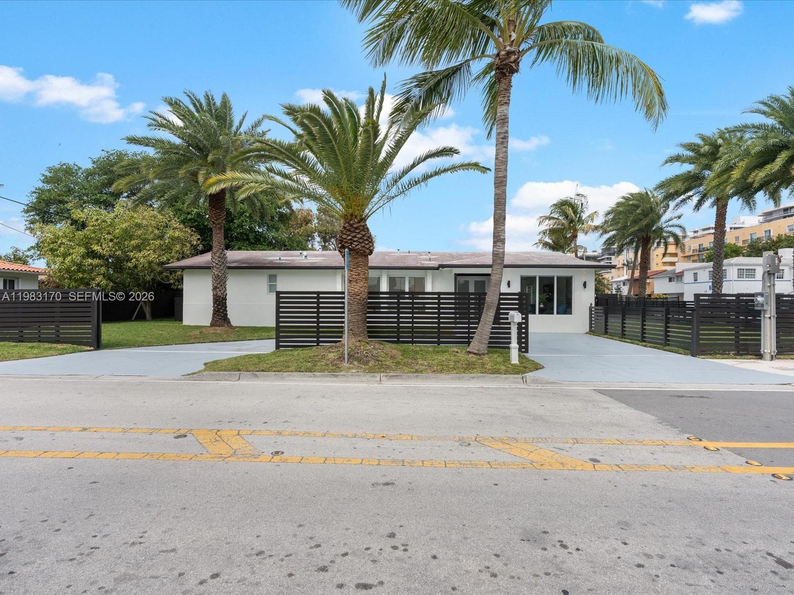 301 88th St, Surfside, FL 33154 photo 4