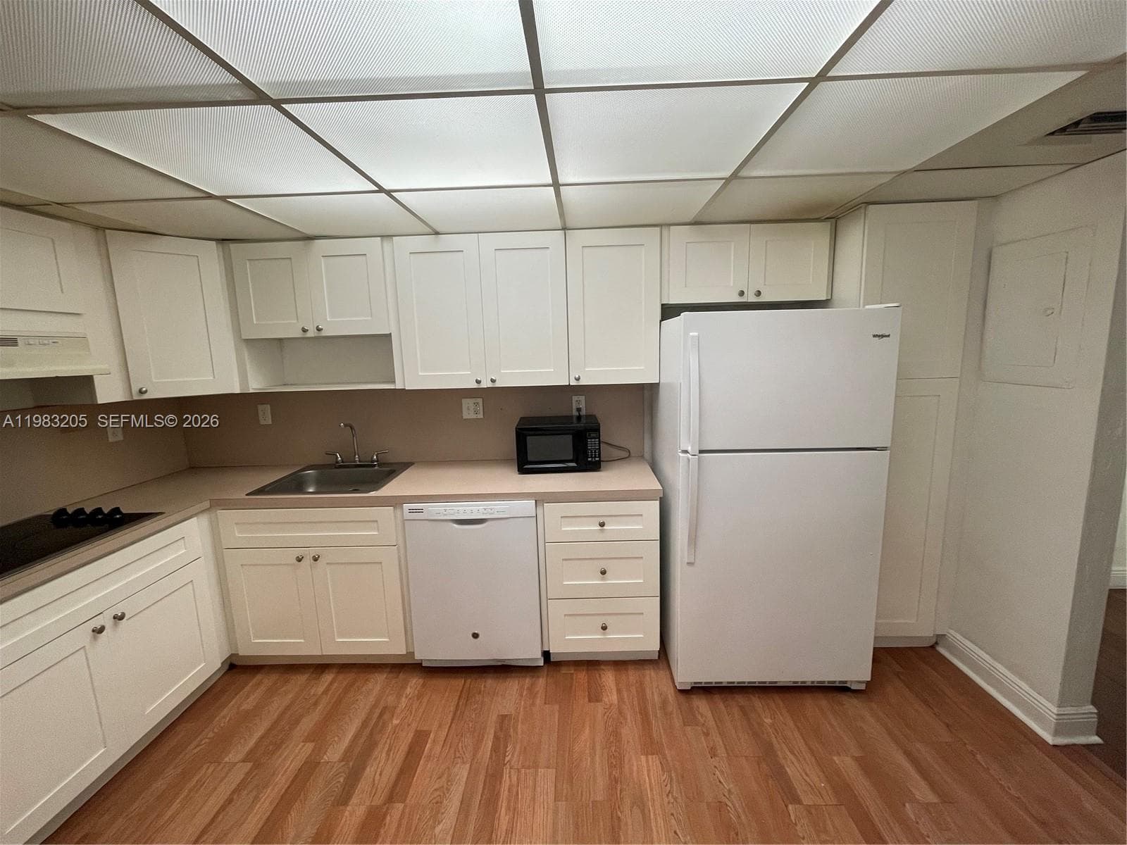 19390 Collins Ave # 122, Sunny Isles Beach, FL 33160 photo 5