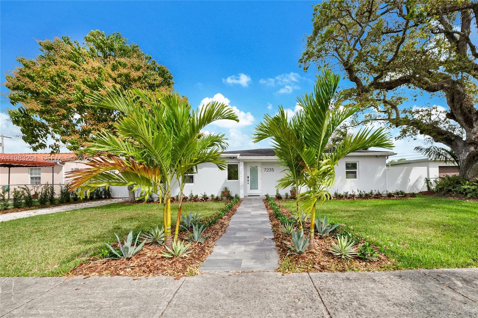 7235 SW 39th St, Miami, FL 33155 photo 3