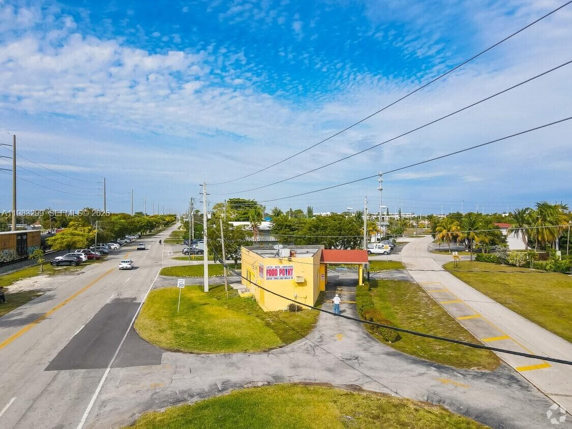900 Old Federal Hwy, Hallandale Beach, FL 33009 photo 5