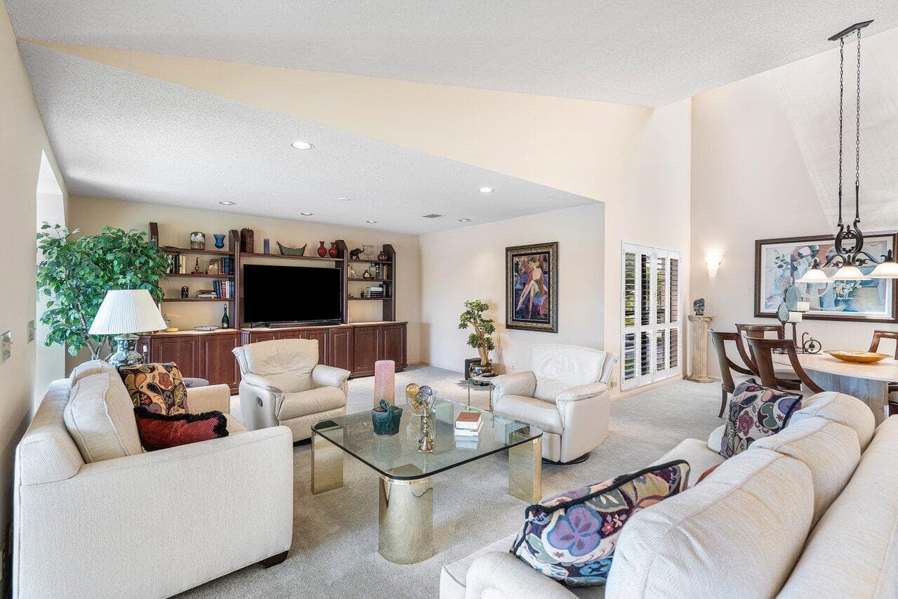 69 Eastgate Drive # Unit D, Boynton Beach, FL 33436 photo 2
