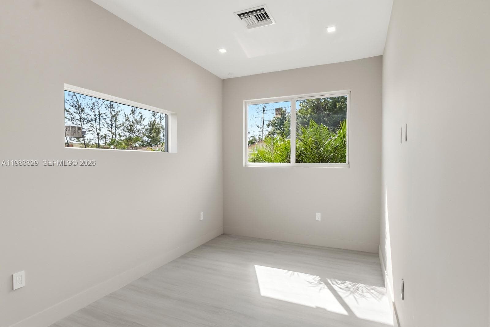 1028 NW 8th Ave, Fort Lauderdale, FL 33311 photo 2
