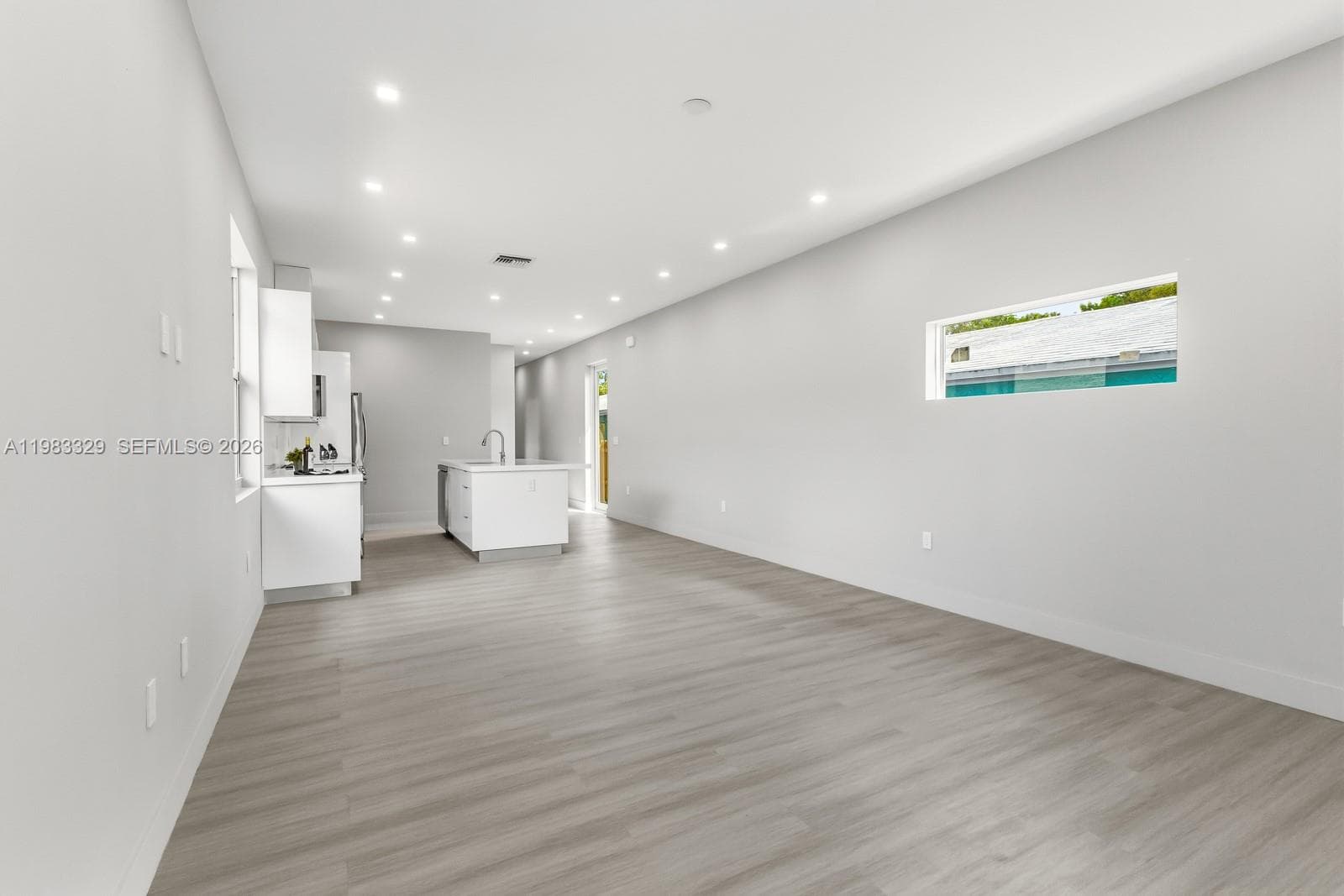 1028 NW 8th Ave, Fort Lauderdale, FL 33311 photo 4