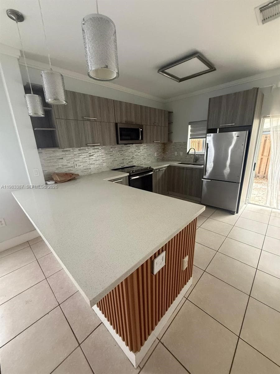 10776 NW 83rd Ter # 1-19, Doral, FL 33178 photo 3