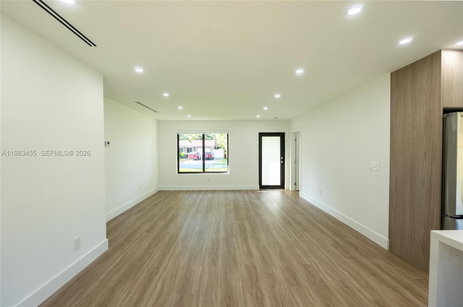 14515 Mahogany Ct, Miami Lakes, FL 33014 photo 5
