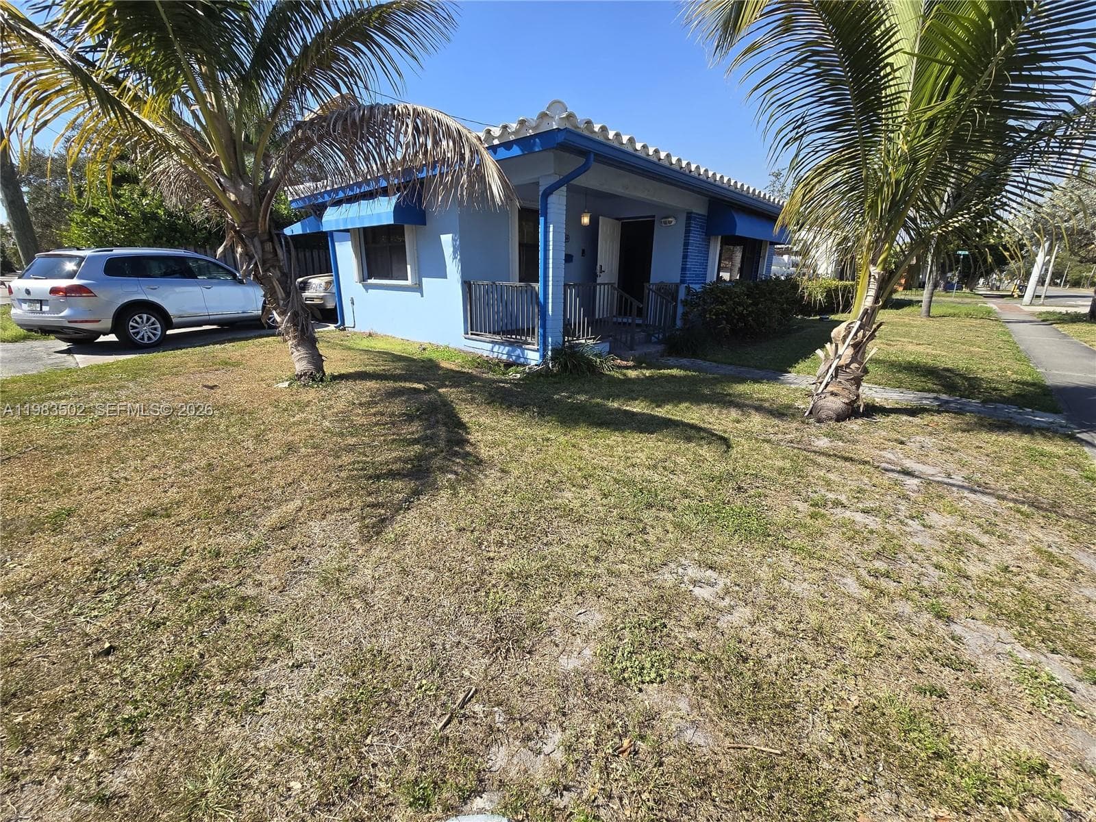 704 SW 2nd Ave, Dania Beach, FL 33004 photo 2