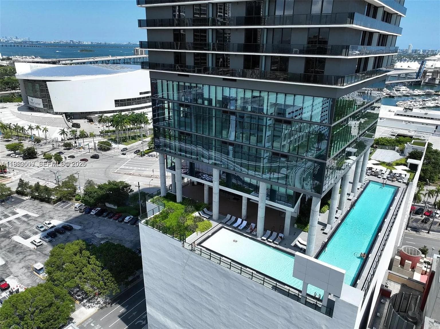 398 NE 5th St # 3516, Miami, FL 33132 photo 2