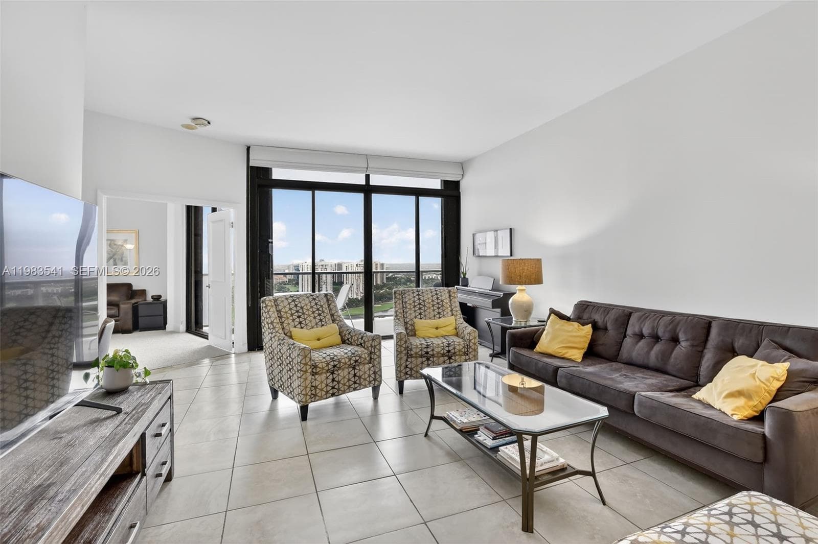 20281 E Country Club Dr # TS 5, Aventura, FL 33180 photo 5