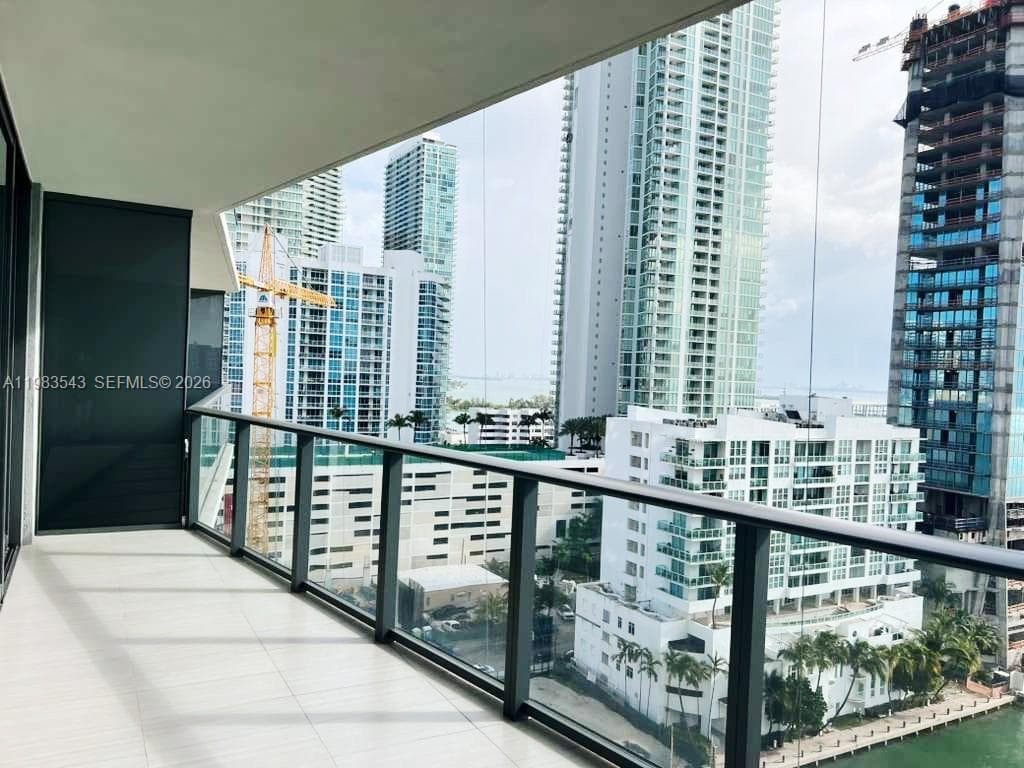 460 NE 28th St # 1407, Miami, FL 33137 photo 2