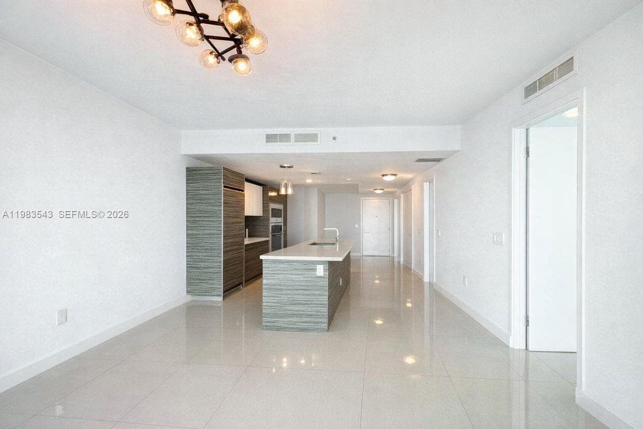 460 NE 28th St # 1407, Miami, FL 33137 photo 5