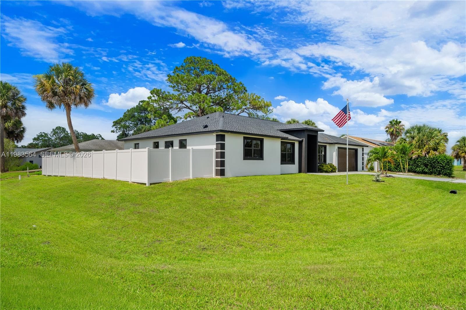 471 NE Americana, Palm Bay, FL 32907