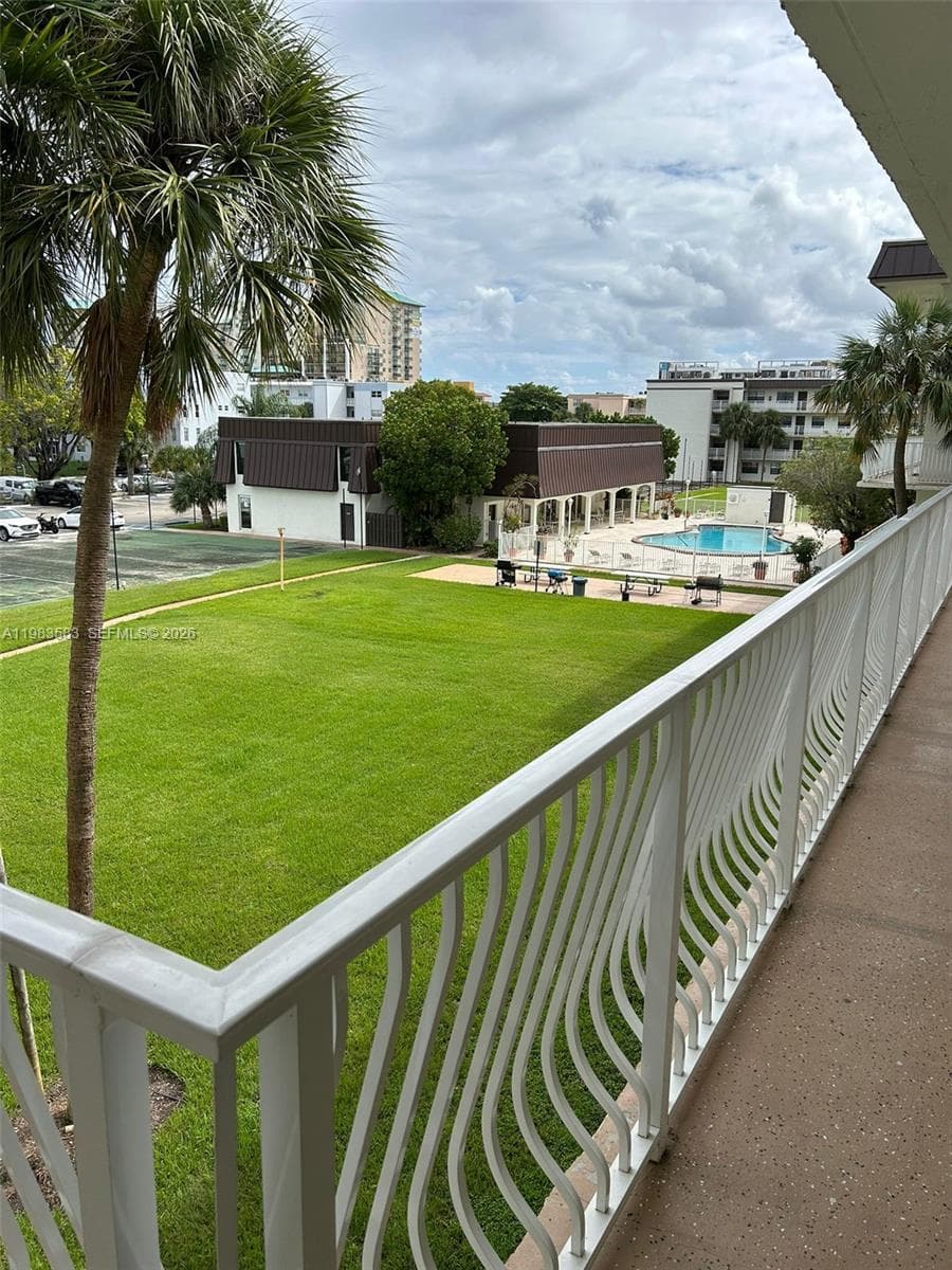 500 NE 2nd St # 310, Dania Beach, FL 33004 photo 3