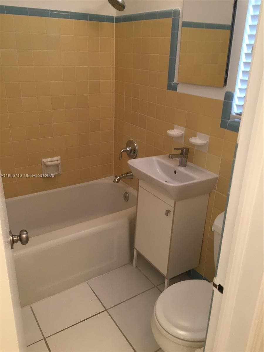 535 74 # 7, Miami Beach, FL 33141 photo 2