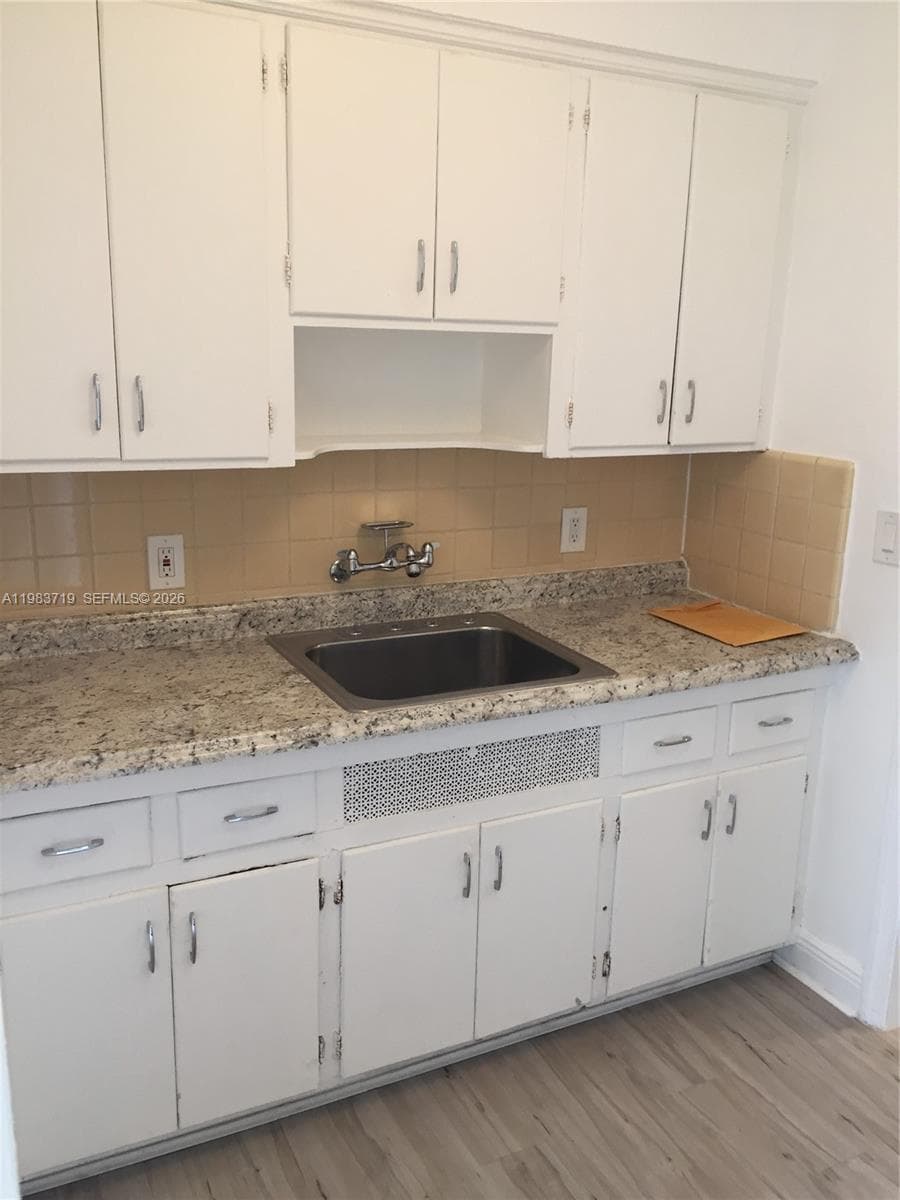 535 74 # 7, Miami Beach, FL 33141 photo 4