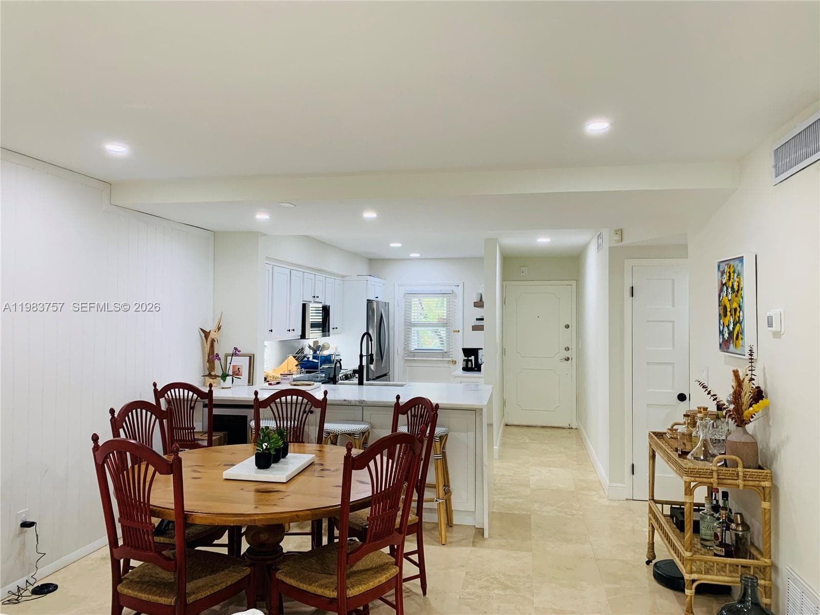 6815 Edgewater Dr # 105, Coral Gables, FL 33133 photo 3