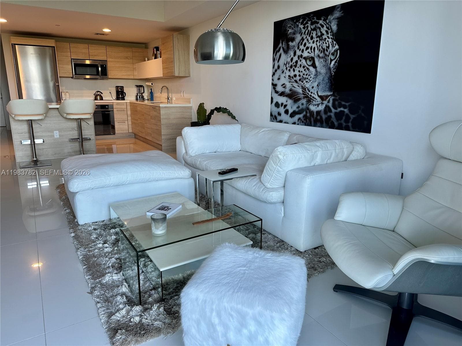 16385 BISCAYNE BLVD # 303, Sunny Isles Beach, FL 33160