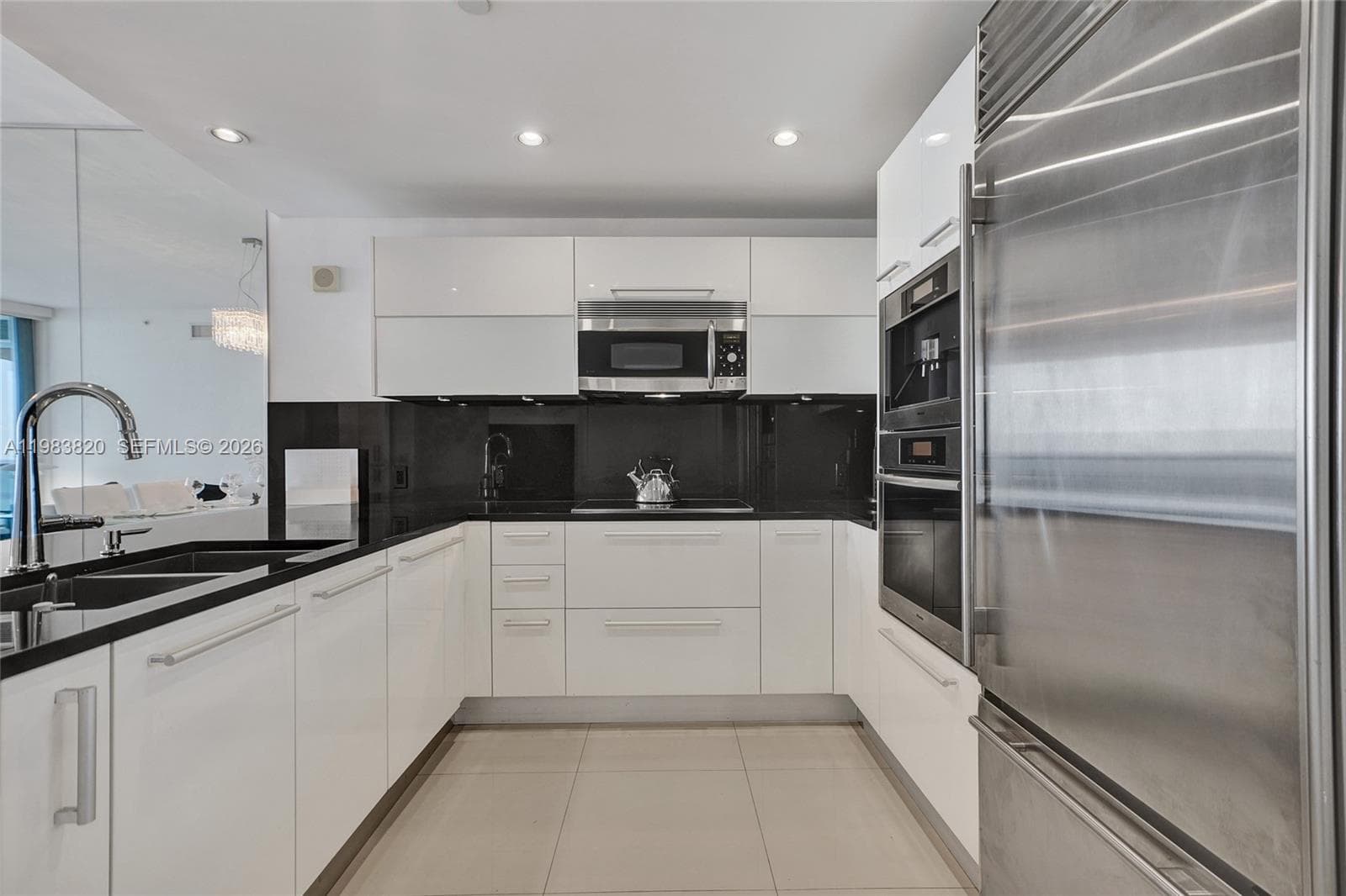 17121 Collins Ave # 2003, Sunny Isles Beach, FL 33160 photo 4