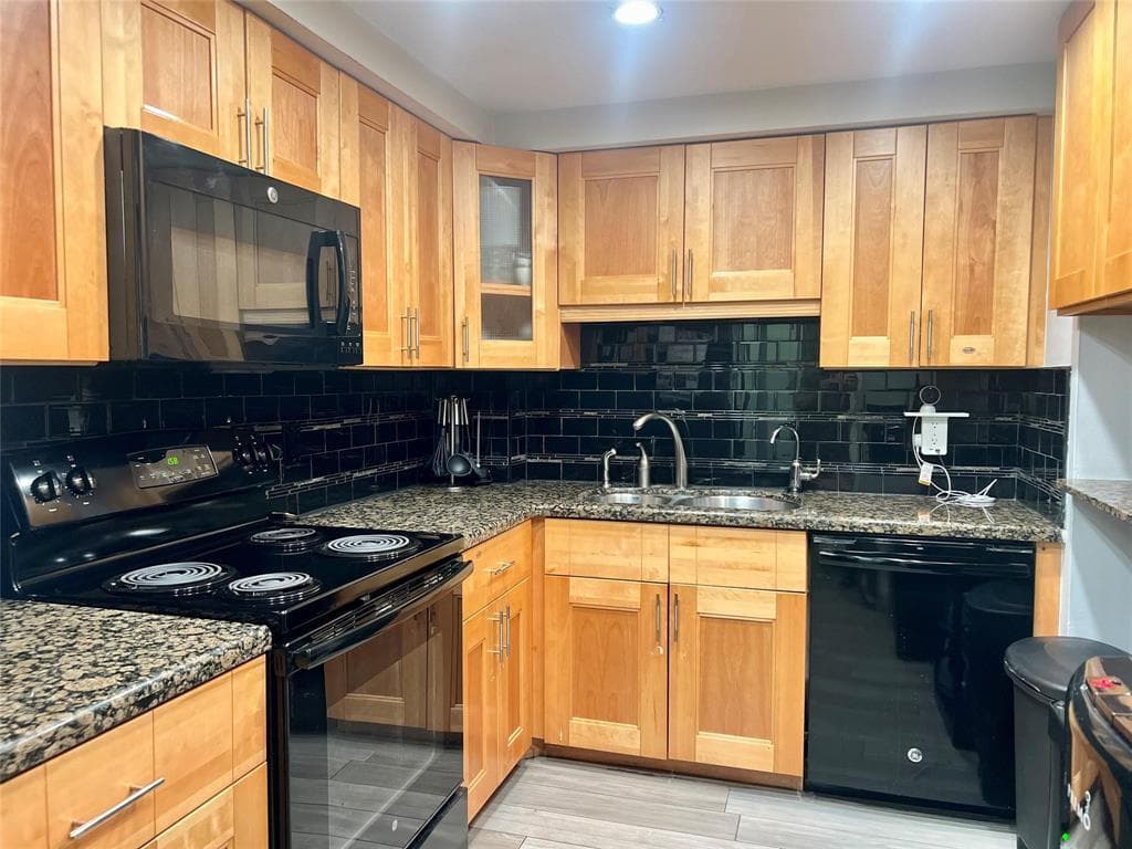 3900 N Hills Drive # 208, Hollywood, FL 33021 photo 3