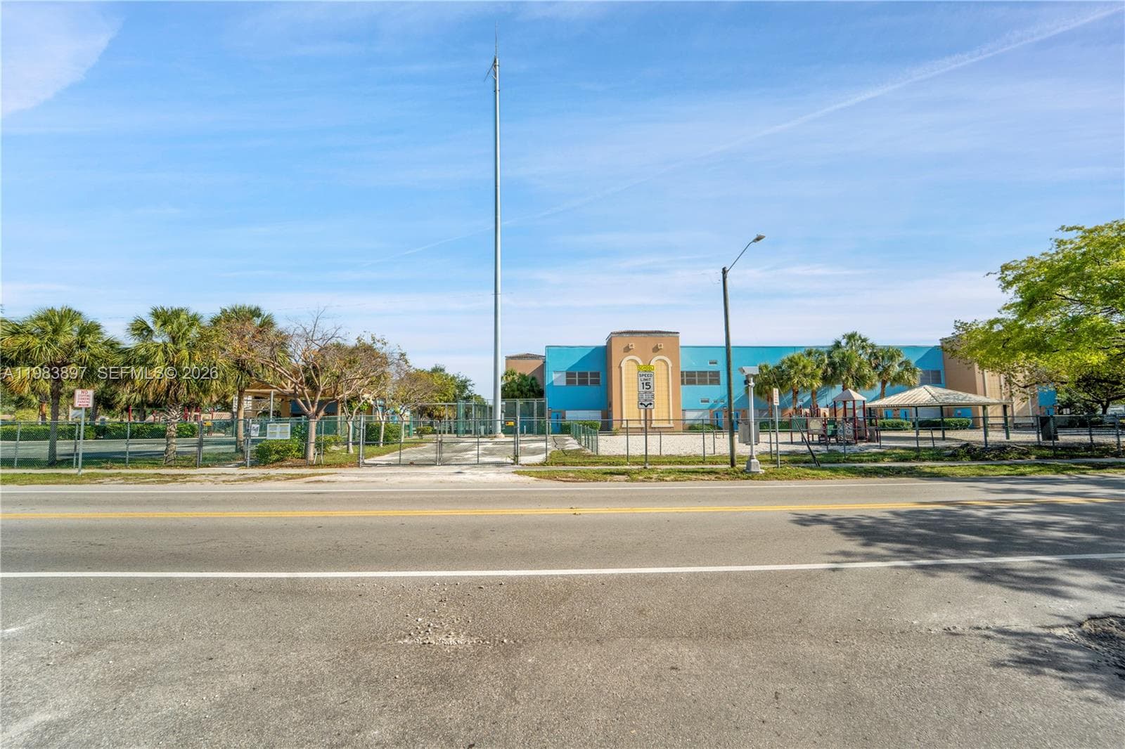 919 Hillcrest Dr # 210, Hollywood, FL 33021 photo 2