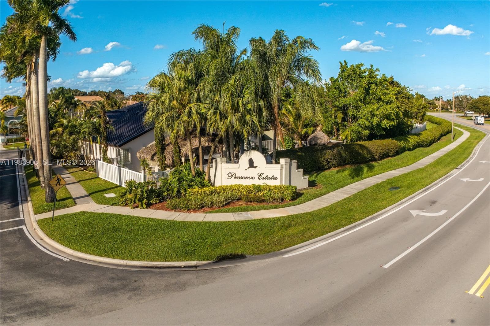 930 NW 197th Ave, Pembroke Pines, FL 33029 photo 4