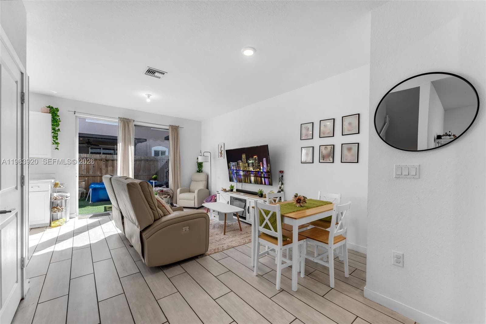 1056 SE 24th Ave, Homestead, FL 33035 photo 3