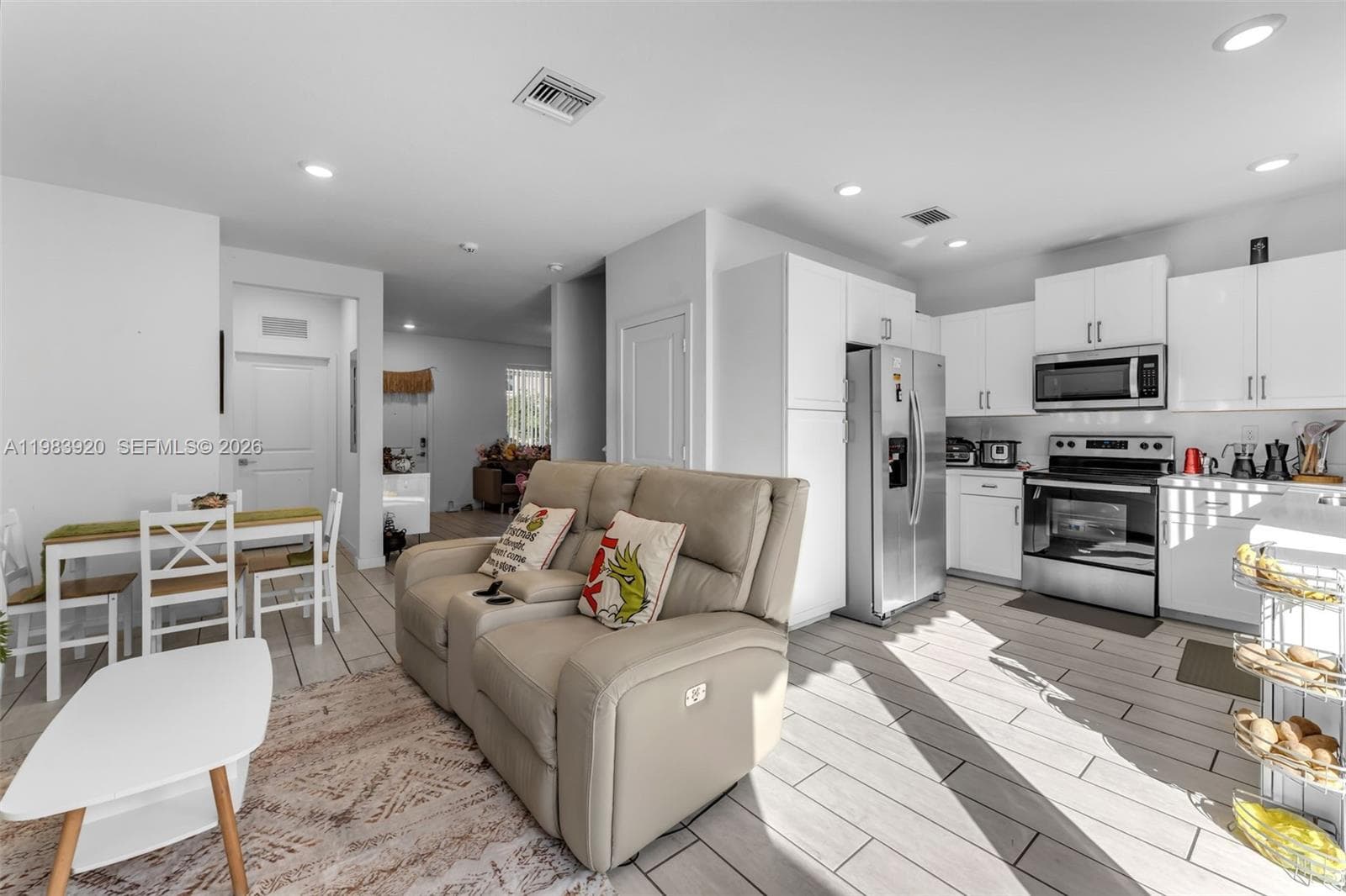 1056 SE 24th Ave, Homestead, FL 33035 photo 5