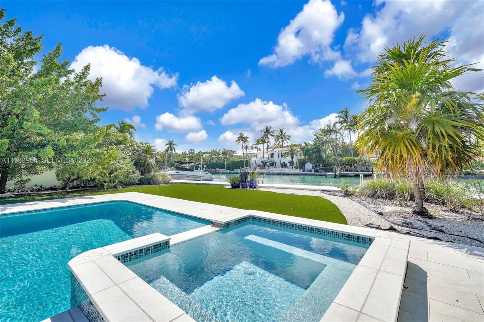 4560 Prairie Ave, Miami Beach, FL 33140 photo 4