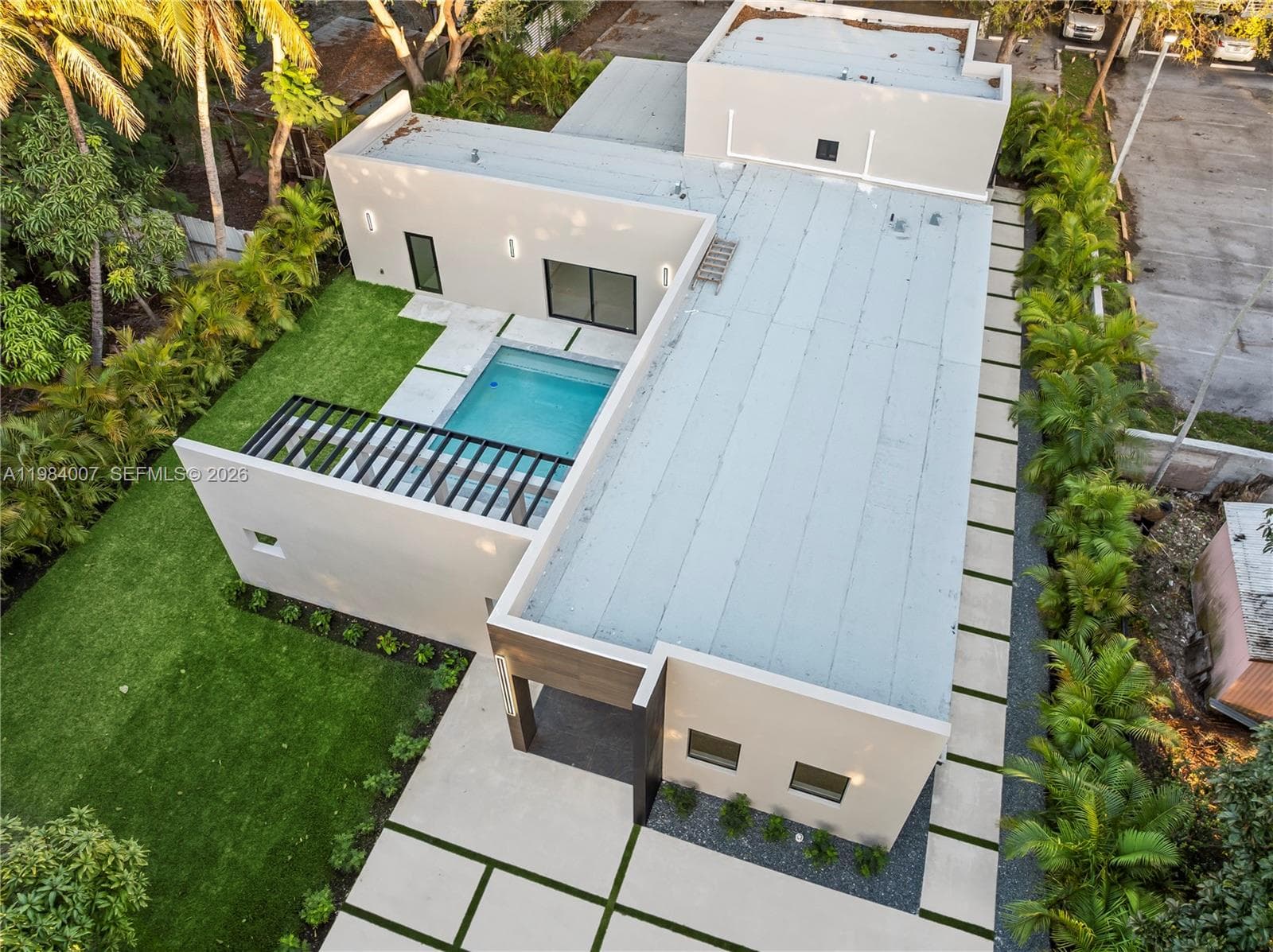 12335 Griffing Blvd, North Miami, FL 33161 photo 5