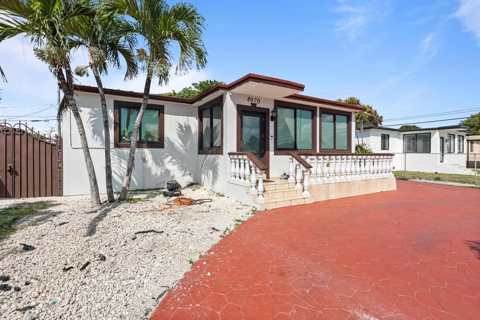 4970 E Palm Court, Hialeah, FL 33013 photo 3