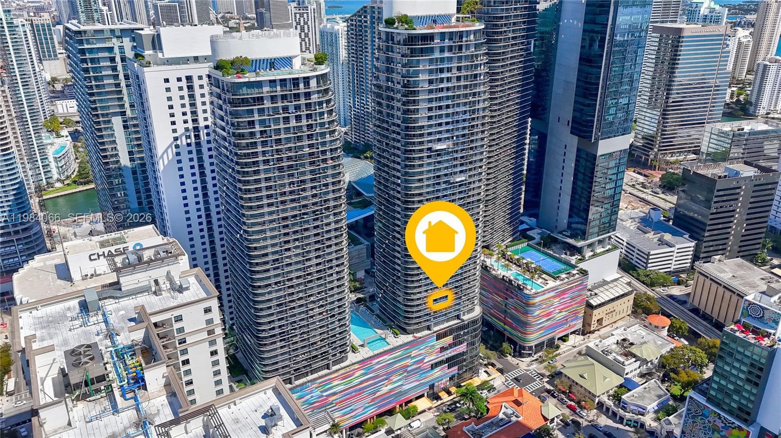 45 SW 9th St # 1405, Miami, FL 33130 photo 3