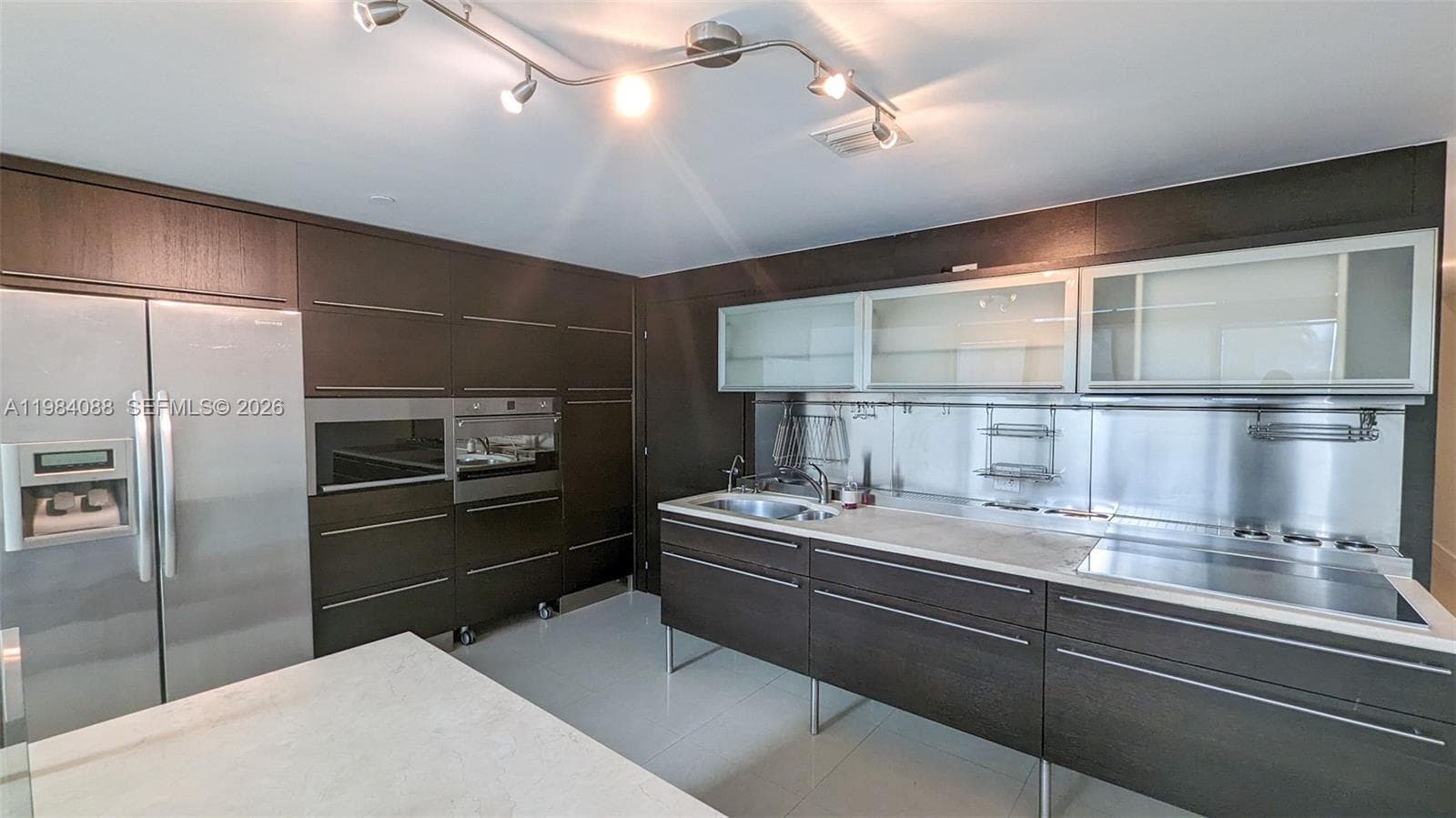 6000 Collins Ave # 111, Miami Beach, FL 33140 photo 2