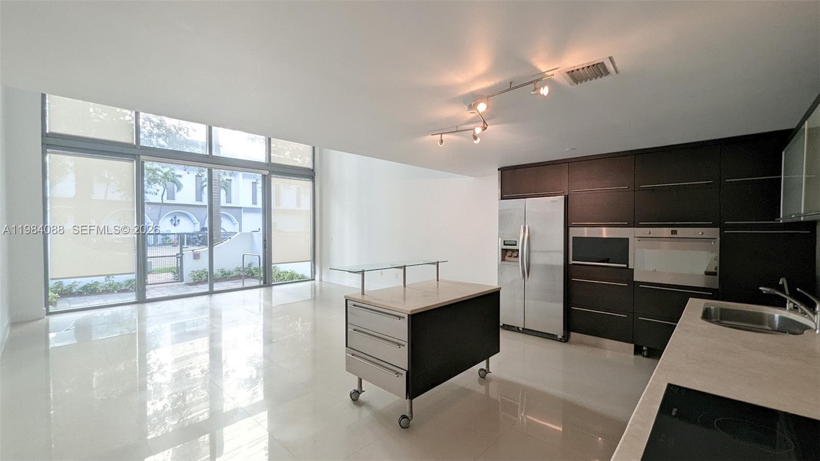 6000 Collins Ave # 111, Miami Beach, FL 33140 photo 5