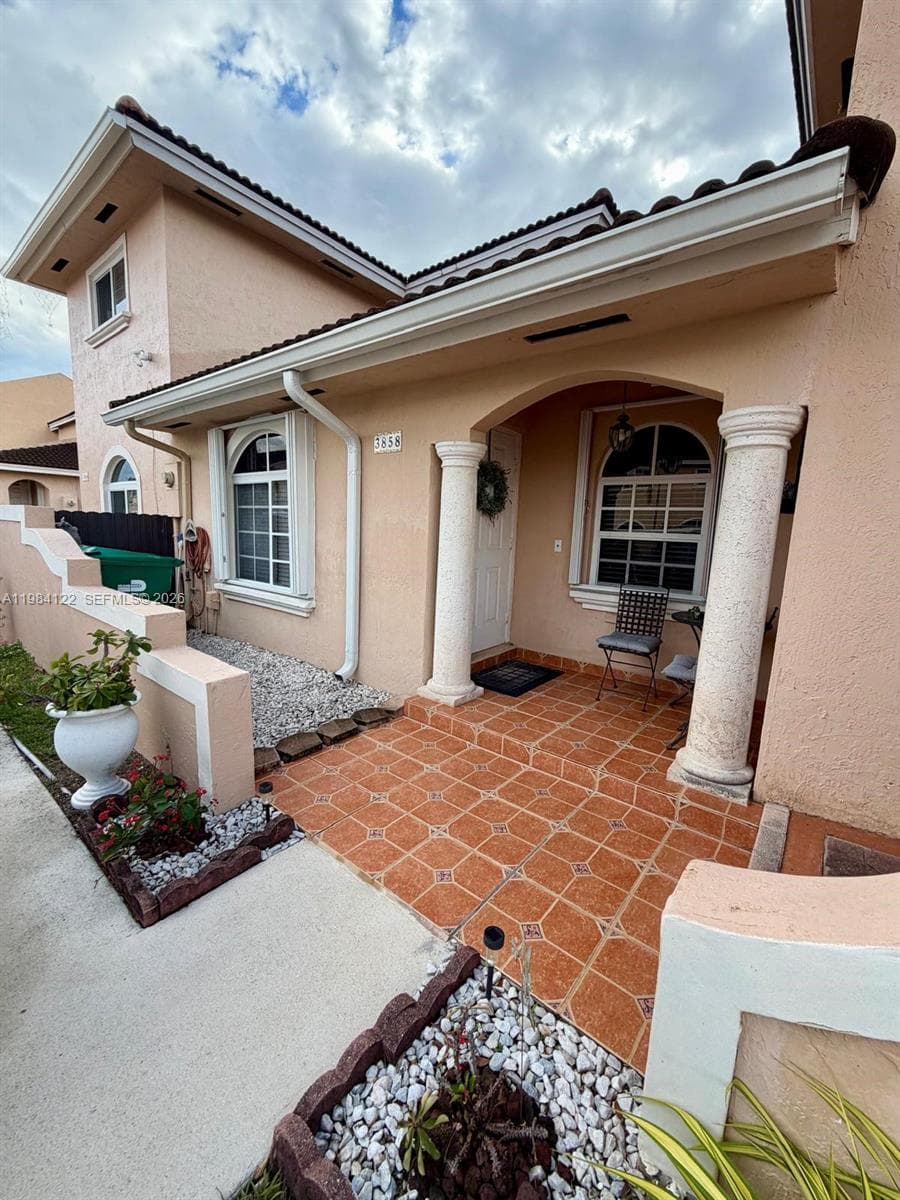 3858 SW 153rd Pl, Miami, FL 33185 photo 5