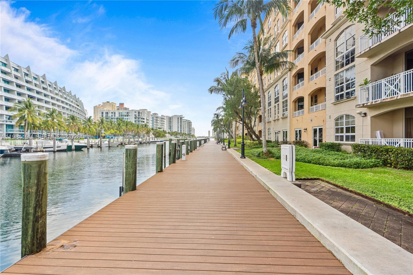 3001 NE 185th St # 716, Aventura, FL 33180 photo 2