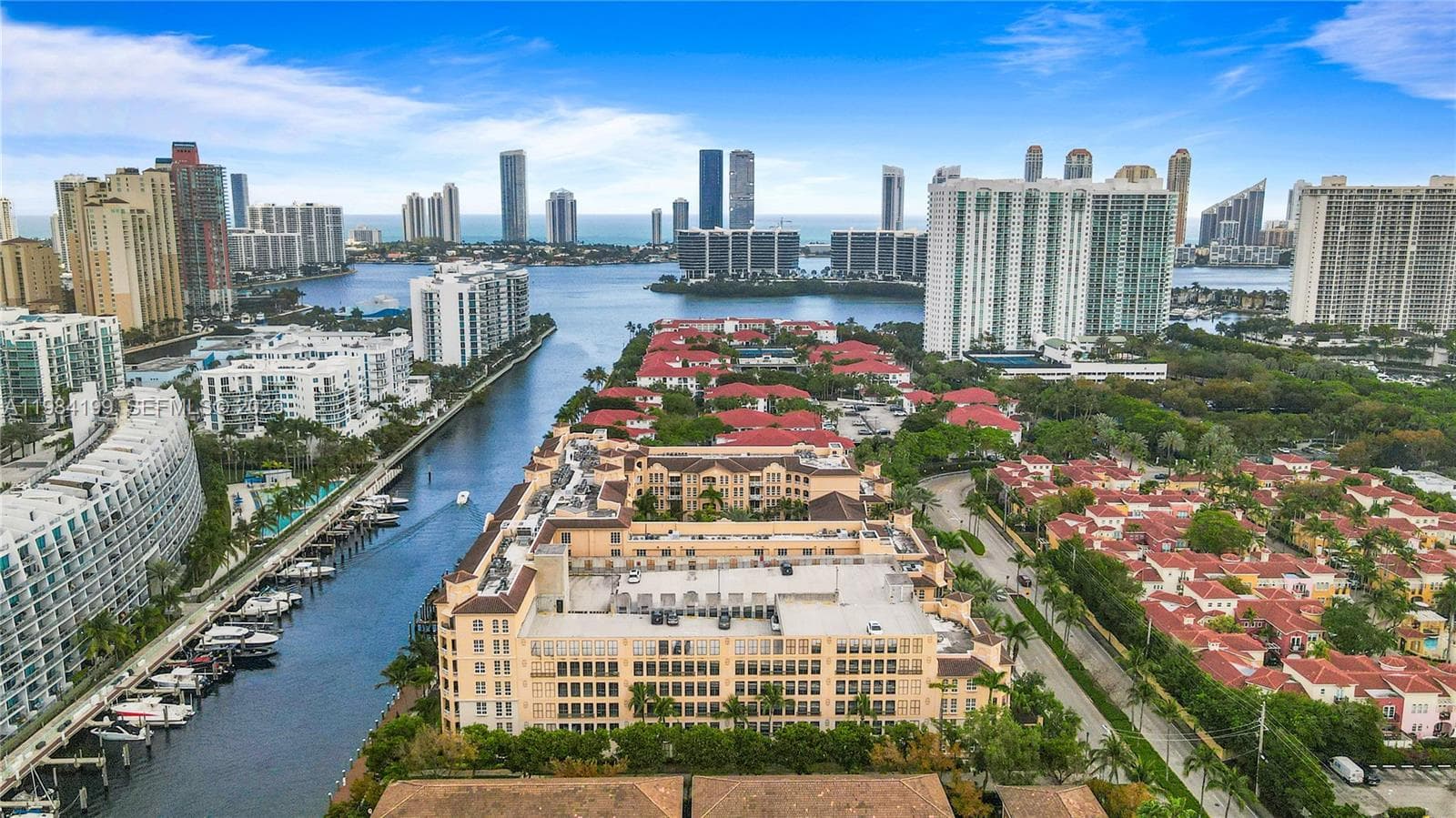 3001 NE 185th St # 716, Aventura, FL 33180 photo 3