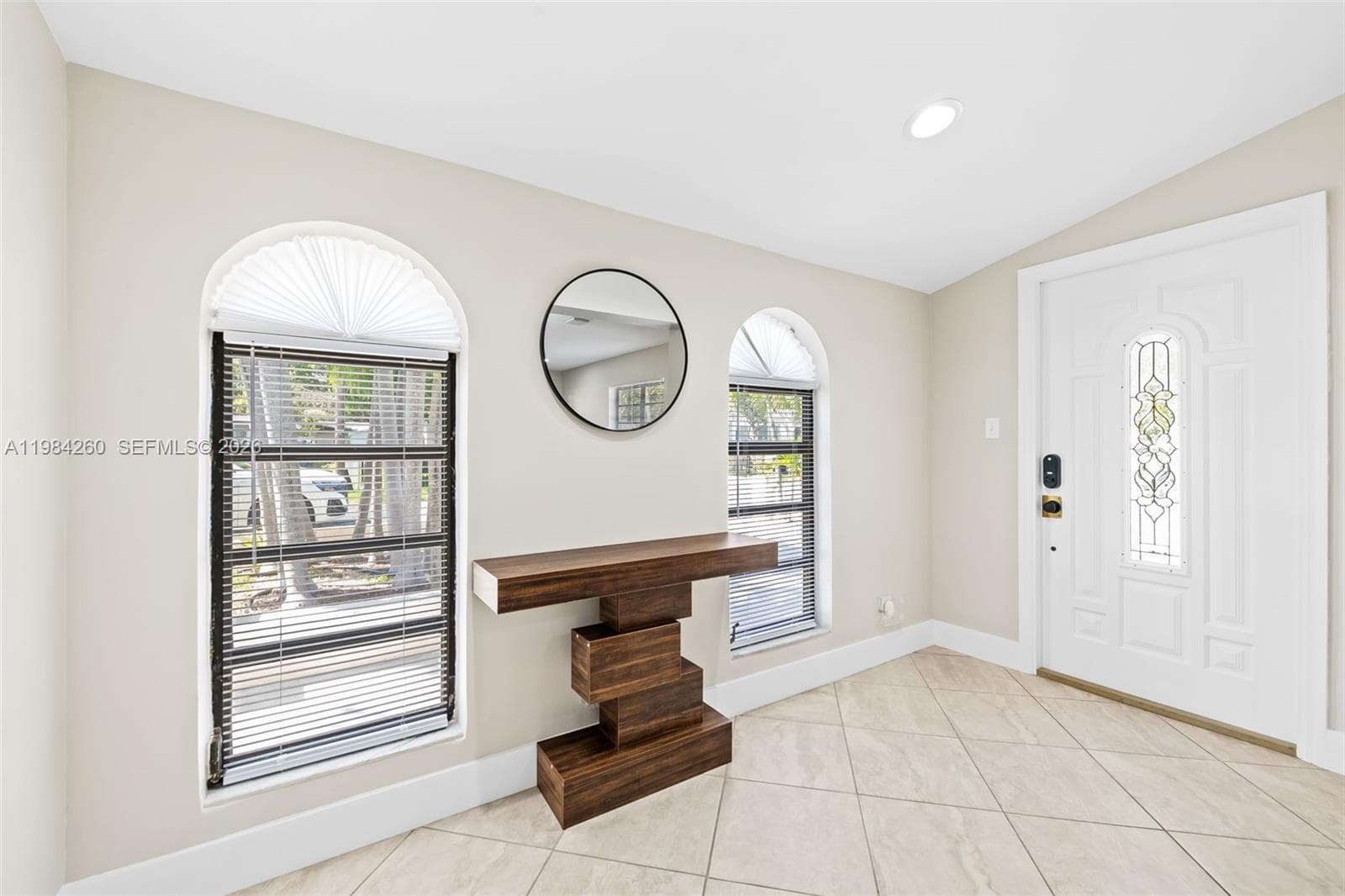 864 NW 16th Ter, Fort Lauderdale, FL 33311 photo 2