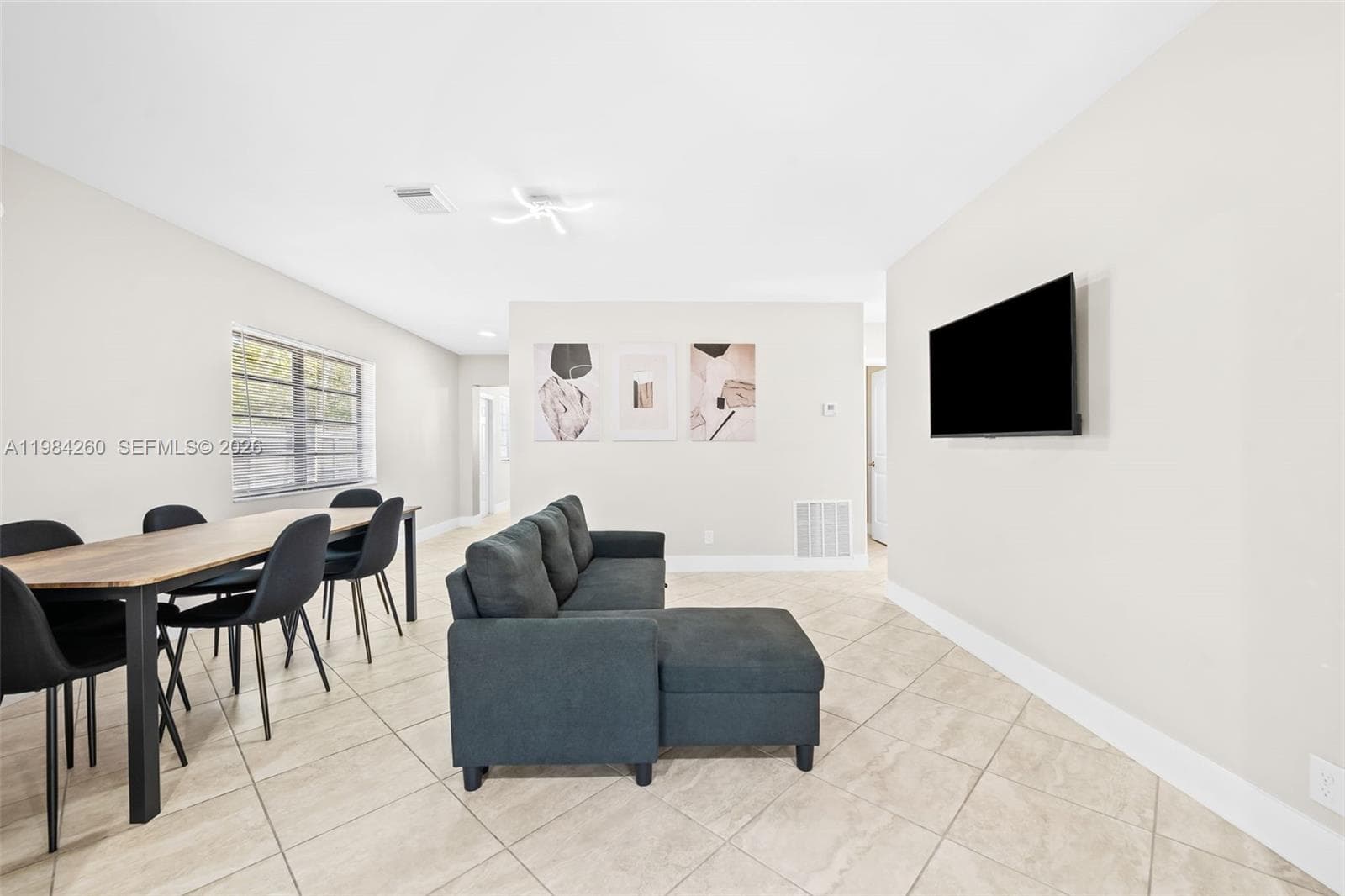 864 NW 16th Ter, Fort Lauderdale, FL 33311 photo 4