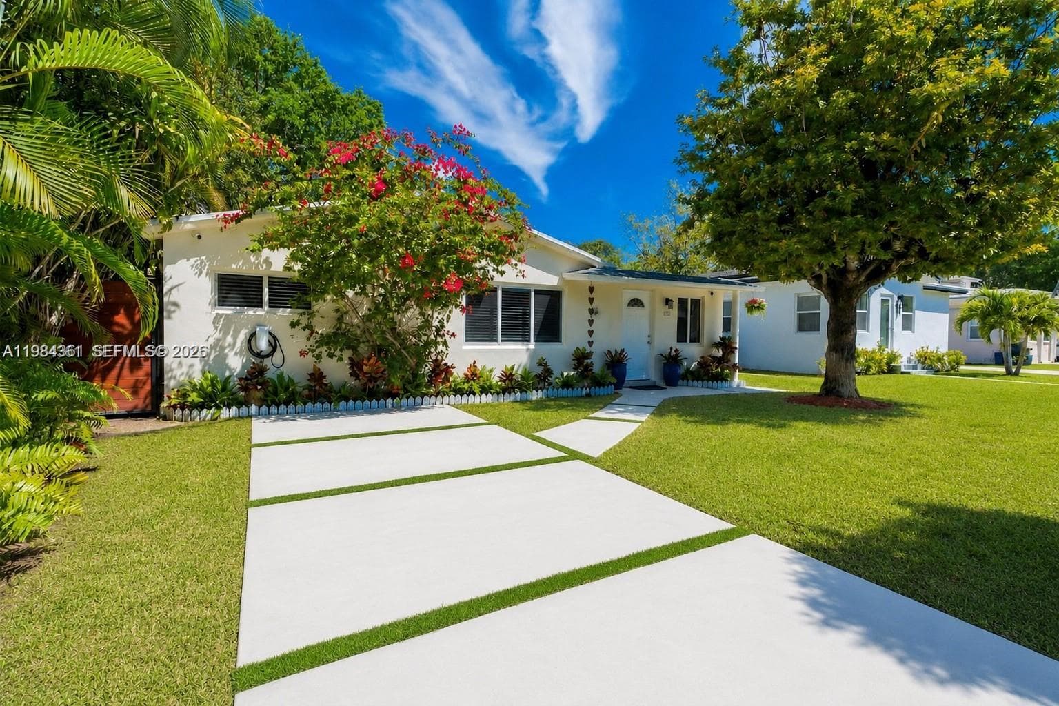 222 SW 7th St, Dania Beach, FL 33004 photo 2