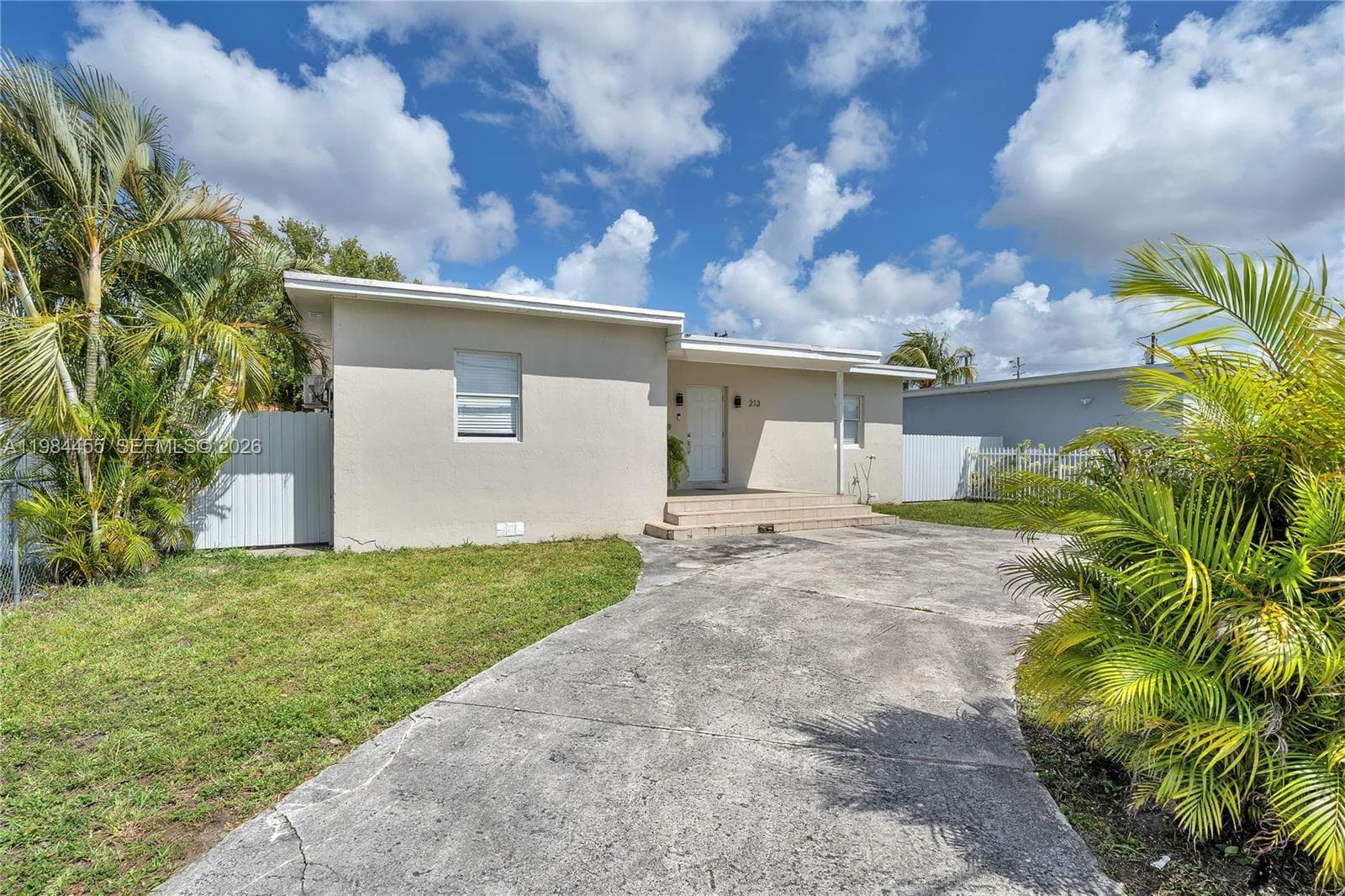 213 W 20th St, Hialeah, FL 33010 photo 3