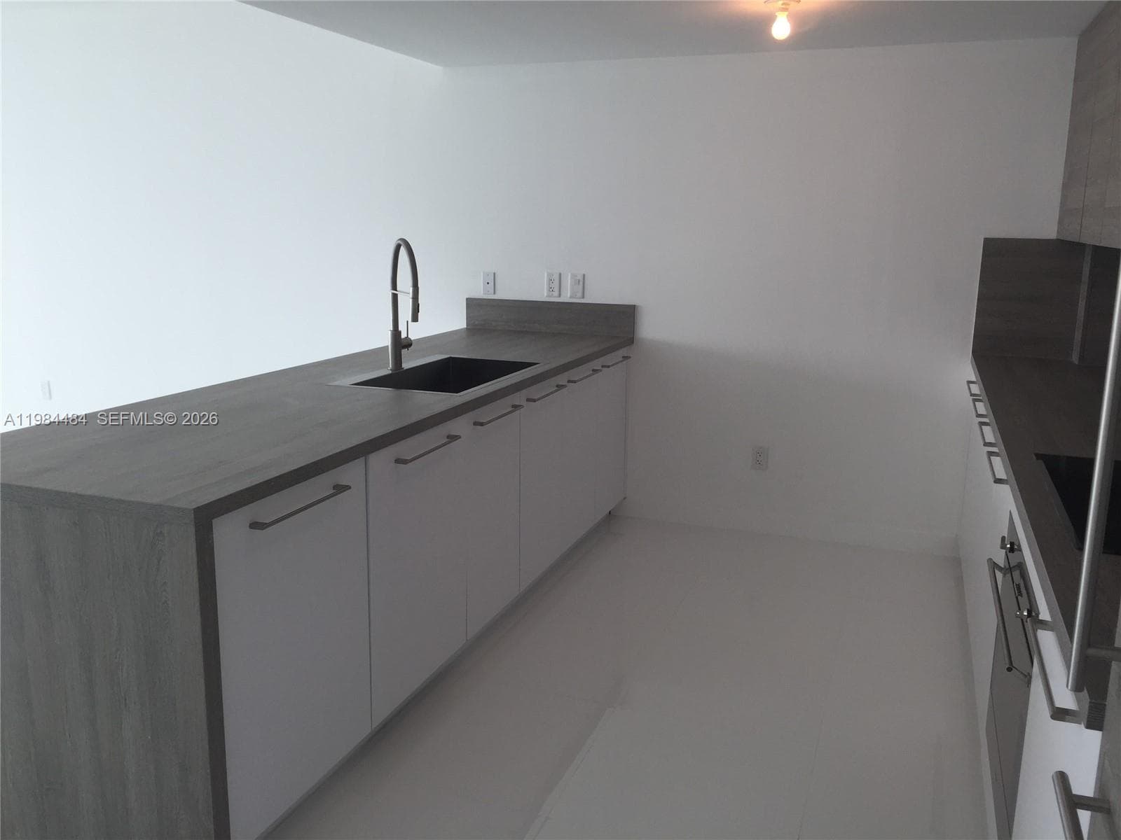 400 Sunny Isles Blvd # 1105, Sunny Isles Beach, FL 33160 photo 4