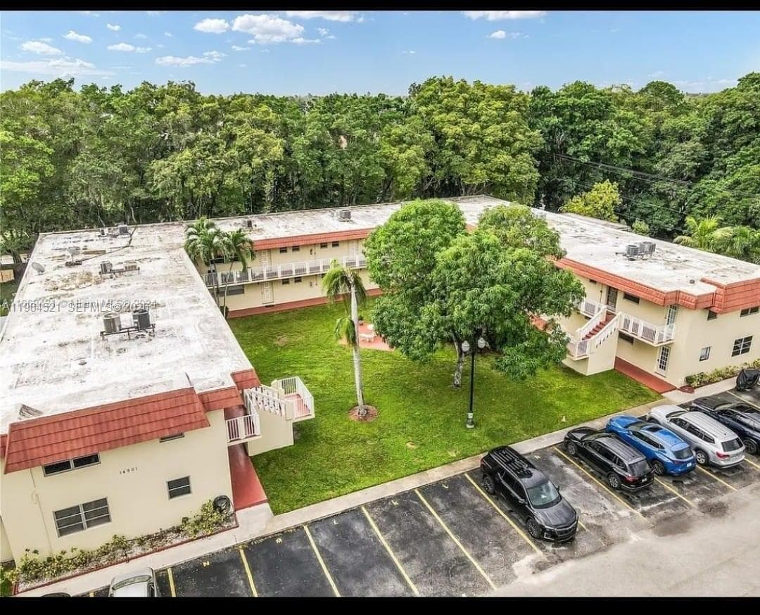 14901 SW 4th St # 14A, Pembroke Pines, FL 33027 photo 3