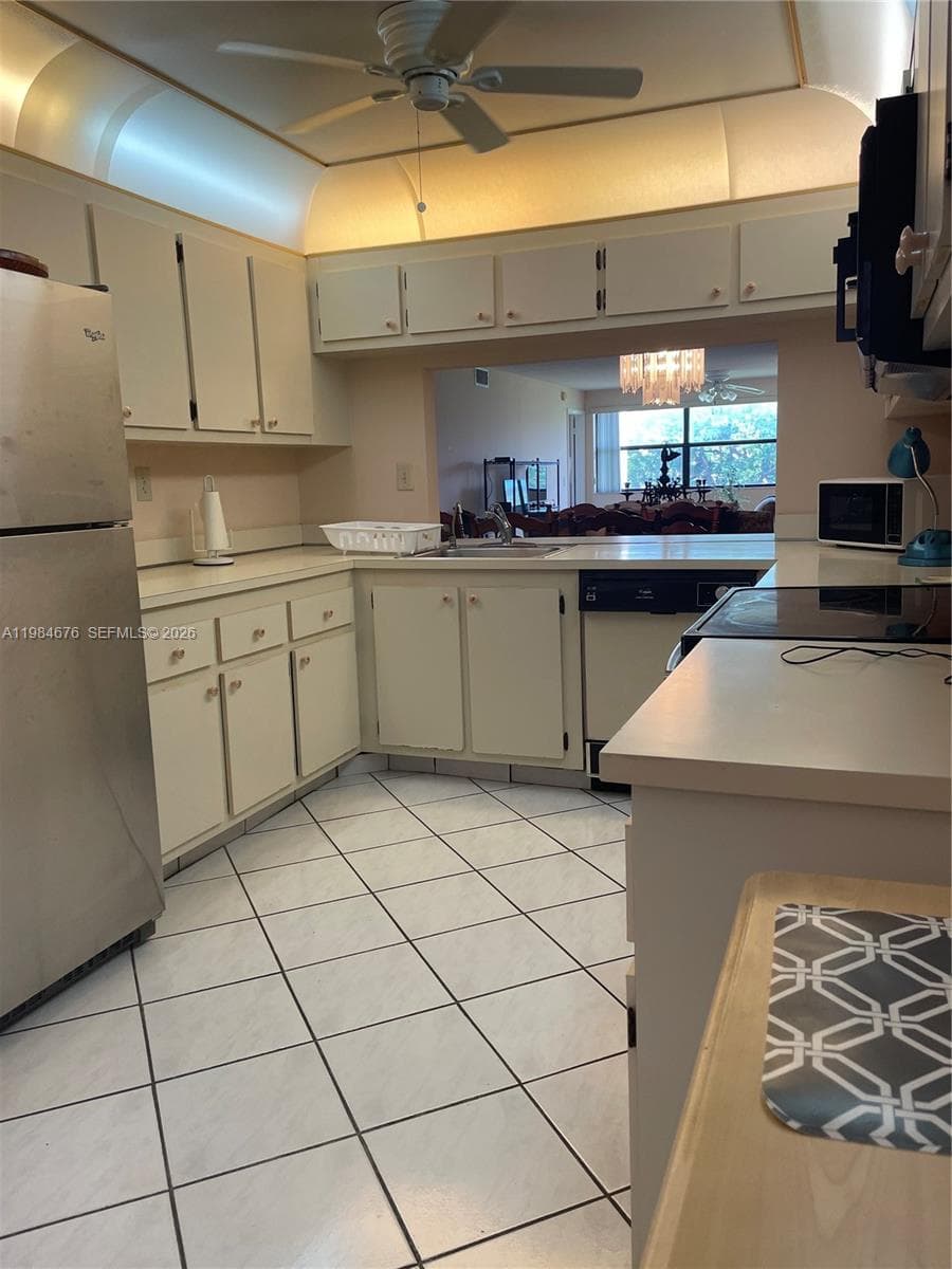 2606 NW 104th Ave # 301, Sunrise, FL 33322 photo 3