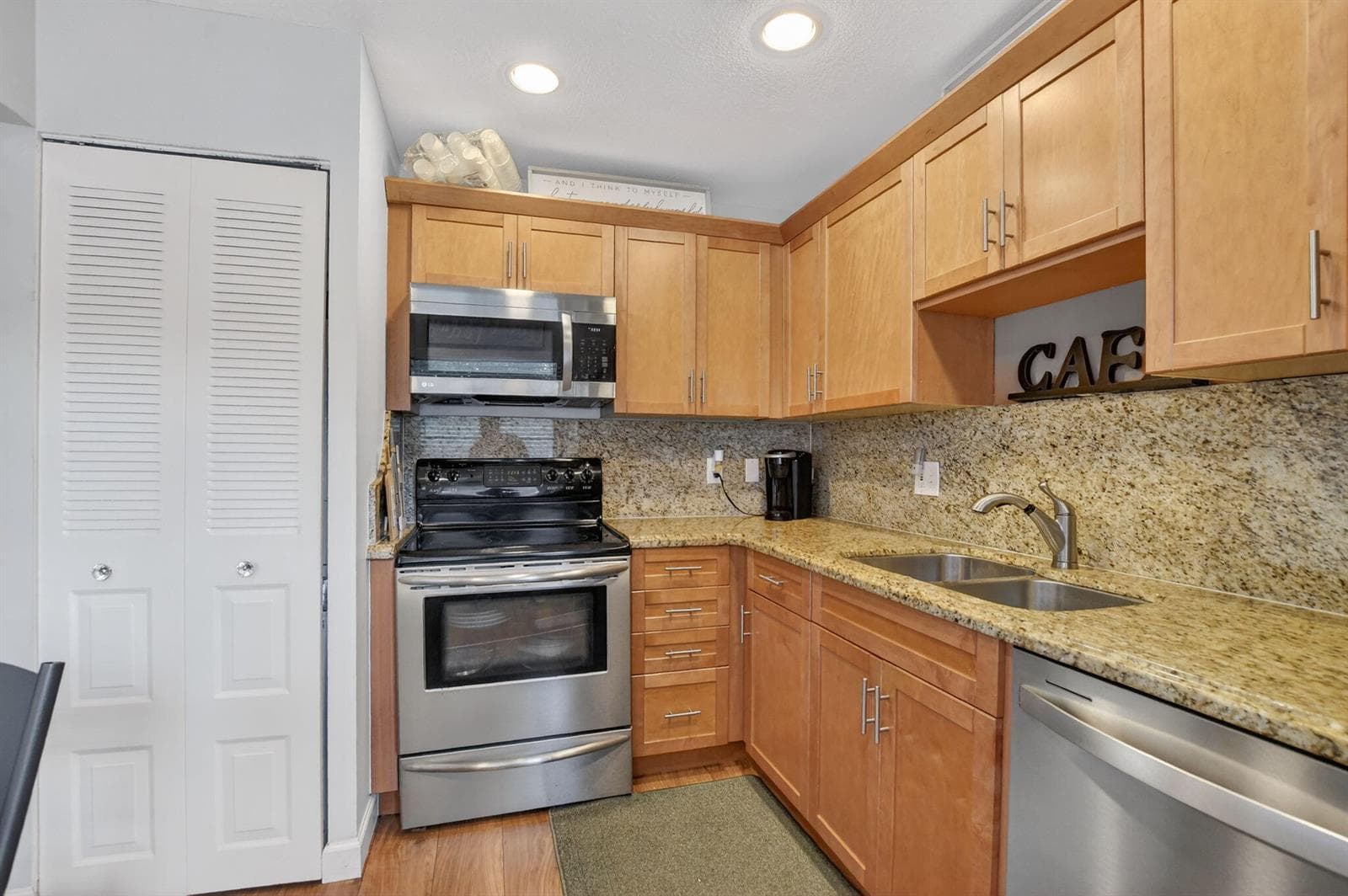 21501 Juego Circle # 29 F, Boca Raton, FL 33433 photo 5
