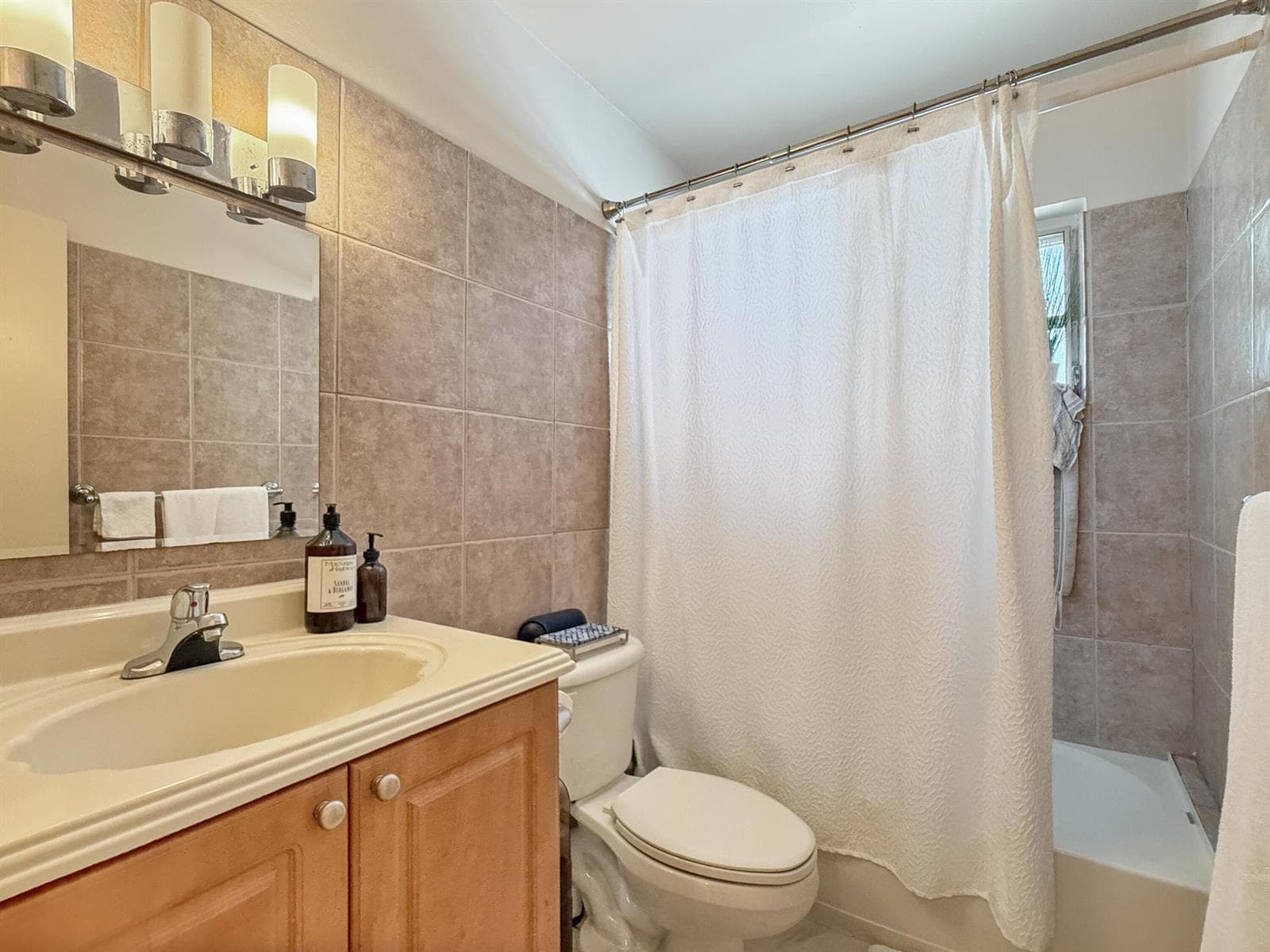 2607 NE 8th Avenue # #25, Wilton Manors, FL 33334 photo 5