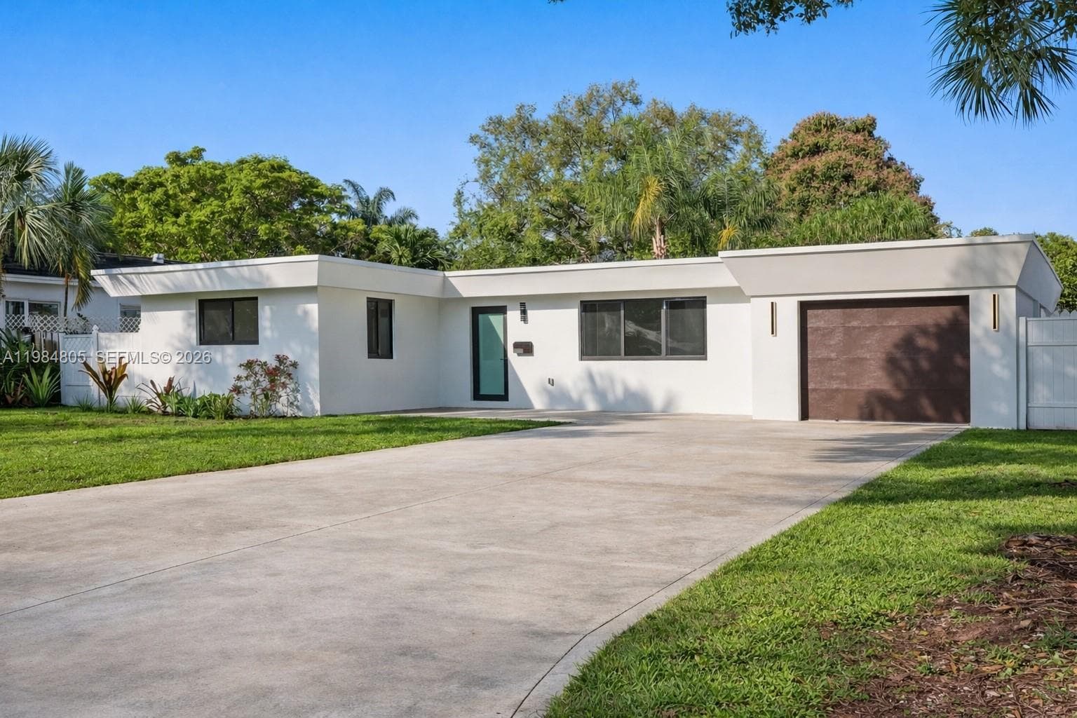 10910 NE 9th Ct, Biscayne Park, FL 33161 photo 2