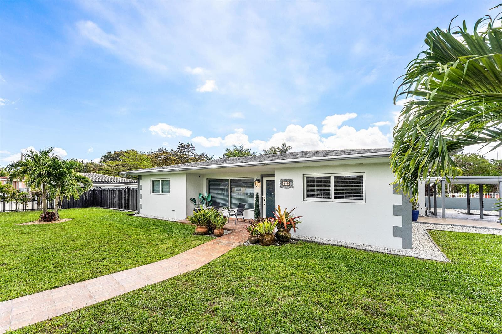 590 NW 126th Street, North Miami, FL 33168 photo 2