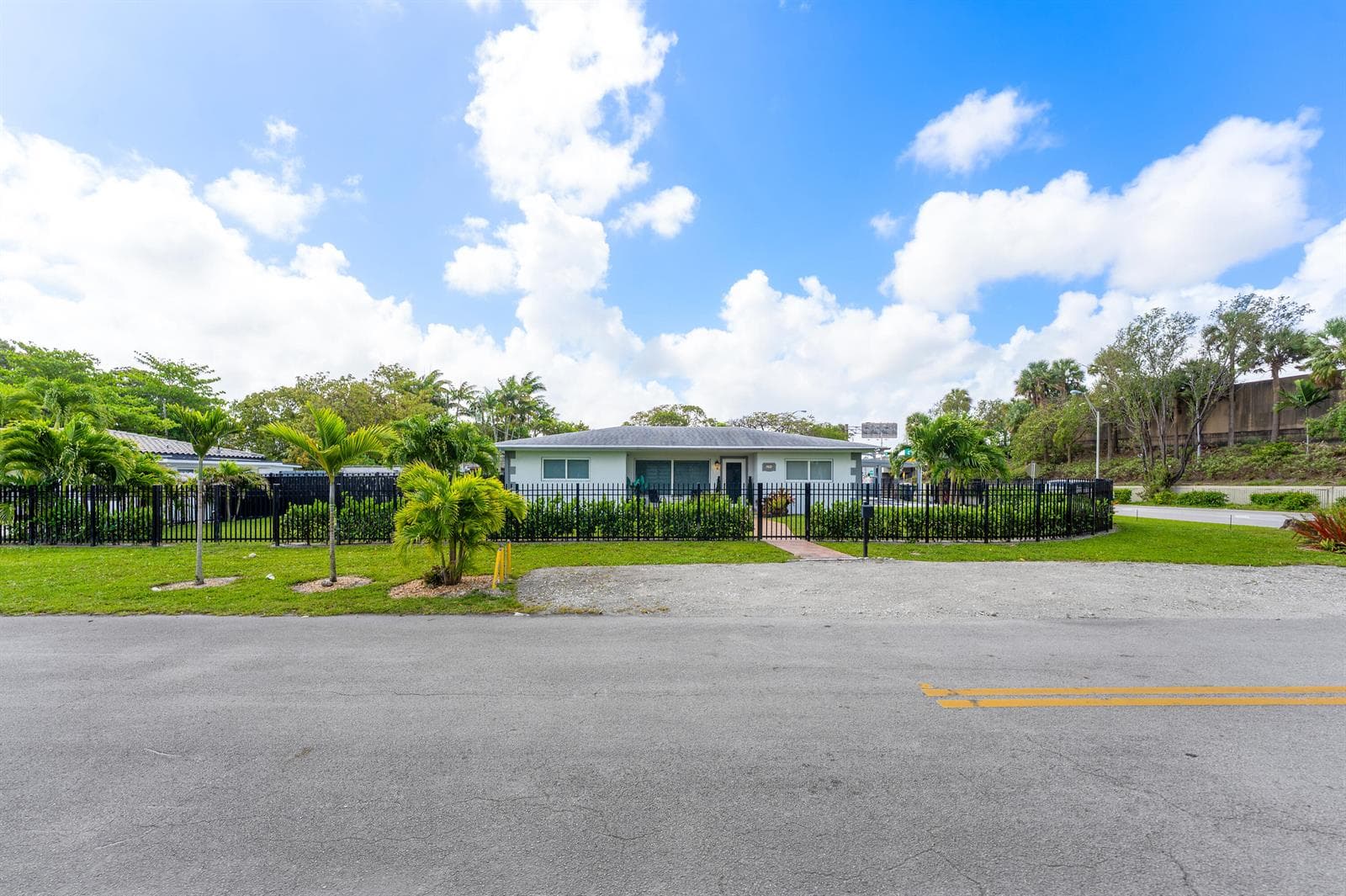 590 NW 126th Street, North Miami, FL 33168 photo 3