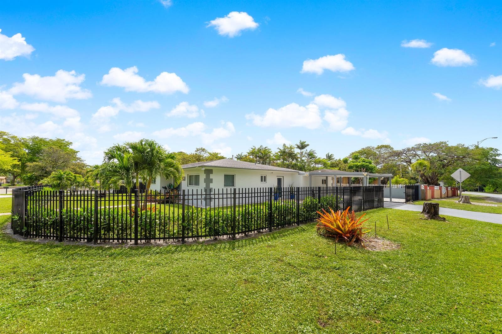 590 NW 126th Street, North Miami, FL 33168 photo 5