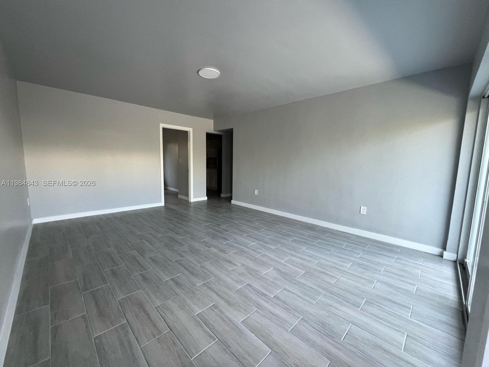 161 NE 117th St, Miami, FL 33161 photo 2