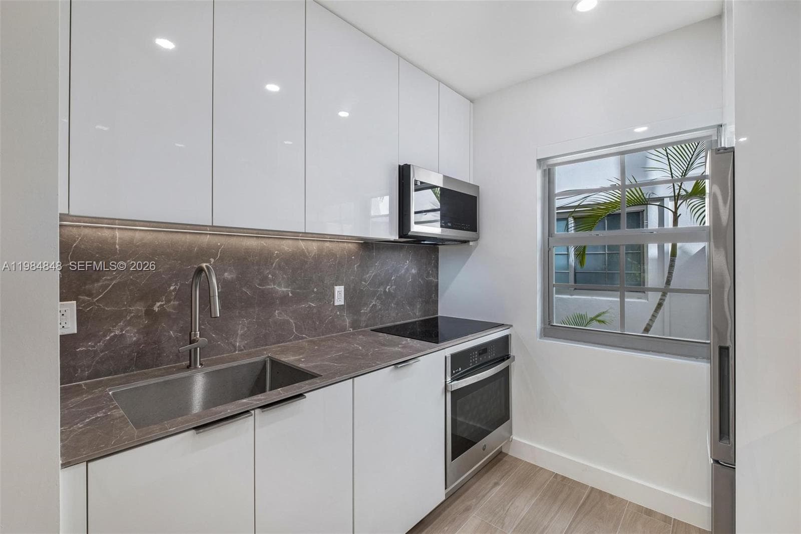 1610 Michigan Ave # 2, Miami Beach, FL 33139 photo 2